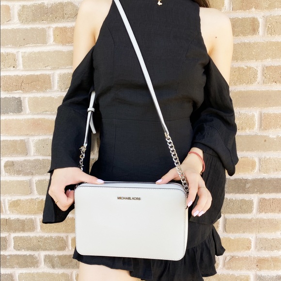 Michael Kors Large Crossbody ‼️SALE‼️‼️ - Picture 3 of 4